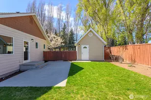 2143 NE Valley Rd, Moses Lake, WA 98837 - Photo 3