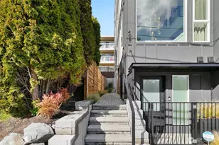 408 Aloha St, Seattle, WA 98109 - Photo 3