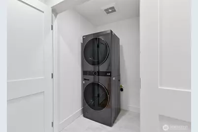 408 Aloha Street, Seattle, WA 98109 - Photo 21