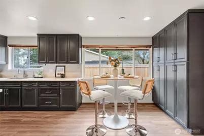 1208 172nd Avenue NE, Bellevue, WA 98008 - Photo 17