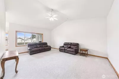 1305 Boon Street #213, Sumas, WA 98295 - Photo 3