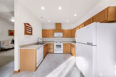 1305 Boon Street #213, Sumas, WA 98295 - Photo 9