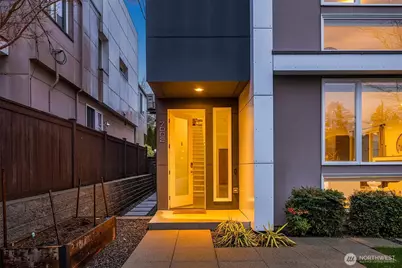 7002 23rd Avenue NW, Seattle, WA 98117 - Photo 3