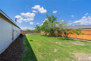 407 S St SW, Quincy, WA 98848 - Photo 5
