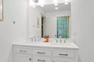 3423 W Government Way, Seattle, WA 98199 - Photo 23