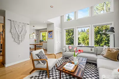 3423 W Government Way #7, Seattle, WA 98199 - Photo 1