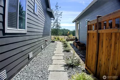 15528 174th Avenue Ct E, Bonney Lake, WA 98391 - Photo 33
