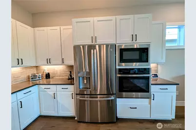 15528 174th Avenue Ct E, Bonney Lake, WA 98391 - Photo 9