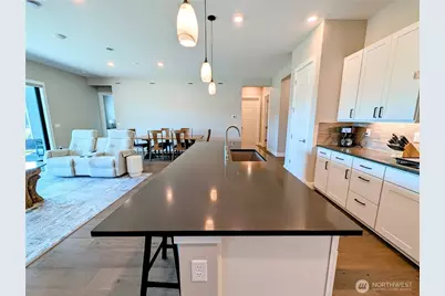 15528 174th Avenue Ct E, Bonney Lake, WA 98391 - Photo 11