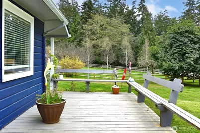 2712 North Bluff Road, Greenbank, WA 98253 - Photo 3