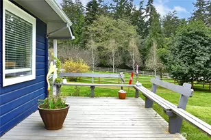 2712 N Bluff Rd, Greenbank, WA 98253 - Photo 3