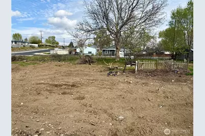 9917 NE Highland Dr, Moses Lake, WA 98837 - Photo 9