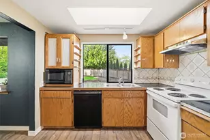 7218 194th Ave E, Bonney Lake, WA 98391 - Photo 9