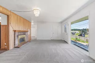 2098 NE Sunrise Dr, Bremerton, WA 98310 - Photo 21