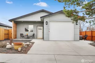 423 2nd Ave SE, Soap Lake, WA 98851 - Photo 5