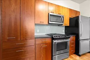 2960 Eastlake Ave E, Seattle, WA 98102 - Photo 9