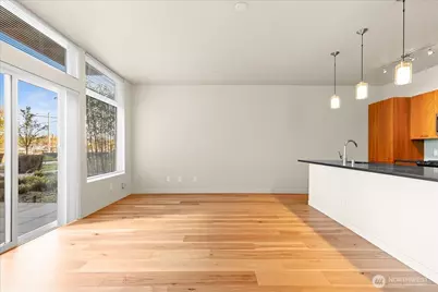 2960 Eastlake Avenue E #111, Seattle, WA 98102 - Photo 13