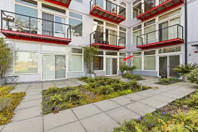 2960 Eastlake Avenue E #111, Seattle, WA 98102 - Photo 23