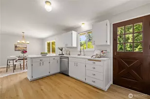 8021 181st Pl SW, Edmonds, WA 98026 - Photo 11