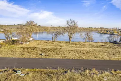 11 Valley Road NE #11, Moses Lake, WA 98837 - Photo 7