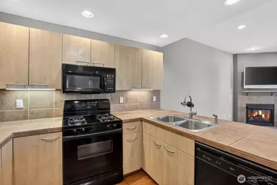 300 W 8th Street #324, Vancouver, WA 98660 - Photo 7