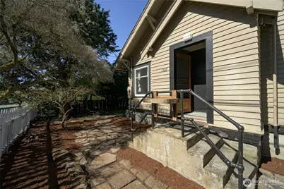 1502 E Maplewood Avenue, Bellingham, WA 98225 - Photo 3