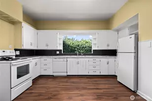 1502 E Maplewood Ave, Bellingham, WA 98225 - Photo 9