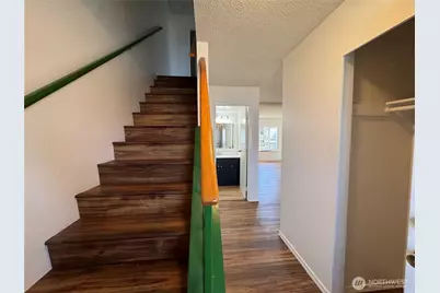 8823 Holly Drive #H204, Everett, WA 98208 - Photo 9