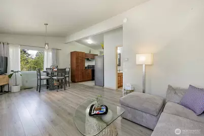 11122 59th Avenue S, Seattle, WA 98178 - Photo 9