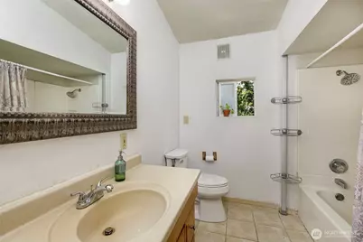 11122 59th Avenue S, Seattle, WA 98178 - Photo 13