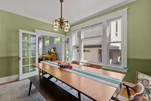 1609 N 50th St, Seattle, WA 98103 - Photo 9