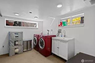 1609 N 50th St, Seattle, WA 98103 - Photo 29