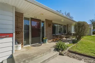 310 W 5th St, Waitsburg, WA 99361 - Photo 3