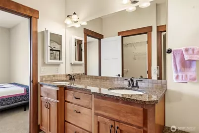 1051 N Baker Avenue #B203, East Wenatchee, WA 98802 - Photo 21