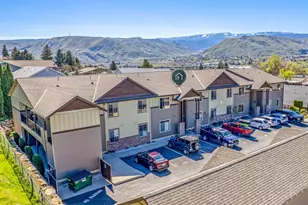 1051 N Baker Ave, East Wenatchee, WA 98802 - Photo 1