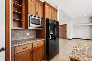 1051 N Baker Ave, East Wenatchee, WA 98802 - Photo 17