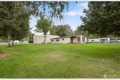 7472 Road F SE #8, Othello, WA 99344 - Photo 27