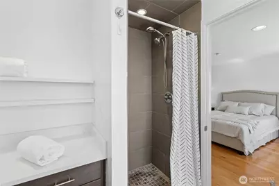 17154 NE 5th Street, Bellevue, WA 98008 - Photo 21