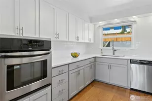 17154 NE 5th St, Bellevue, WA 98008 - Photo 11