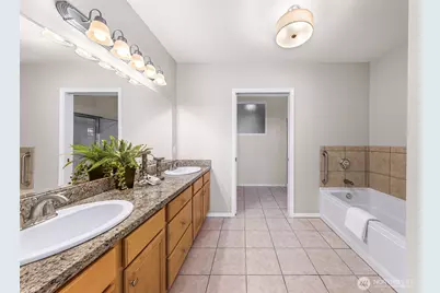 1134 Finnegan Way #304, Bellingham, WA 98225 - Photo 13