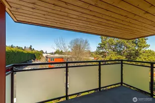 7001 Sand Point Way NE, Seattle, WA 98115 - Photo 11