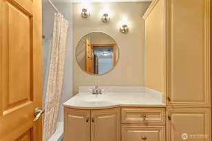 7001 Sand Point Way NE, Seattle, WA 98115 - Photo 13