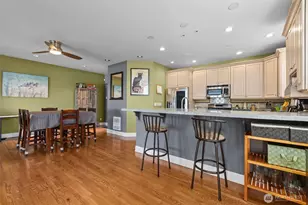 2200 11th Ave W, Seattle, WA 98119 - Photo 11