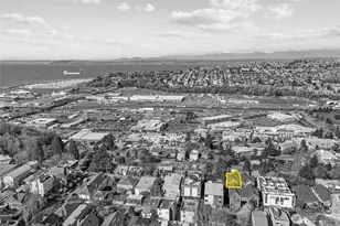 2200 11th Ave W, Seattle, WA 98119 - Photo 39