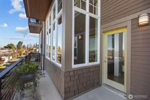 2200 11th Ave W, Seattle, WA 98119 - Photo 7