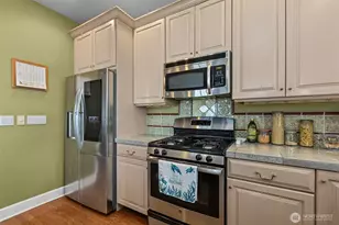 2200 11th Ave W, Seattle, WA 98119 - Photo 15