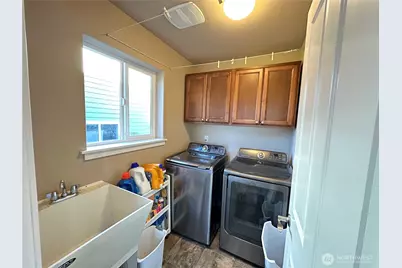 3710 W 7th Street, Anacortes, WA 98221 - Photo 9