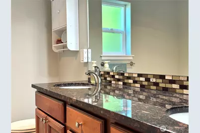 3710 W 7th Street, Anacortes, WA 98221 - Photo 19