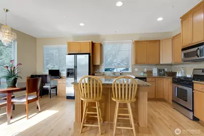 2023 Kennewick Place NE, Renton, WA 98056 - Photo 7