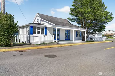 106 5th Street SE, Long Beach, WA 98631 - Photo 1